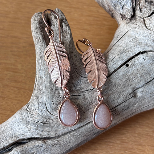 Edelstein-Ohrringe oranger Mondstein Feder Rosé